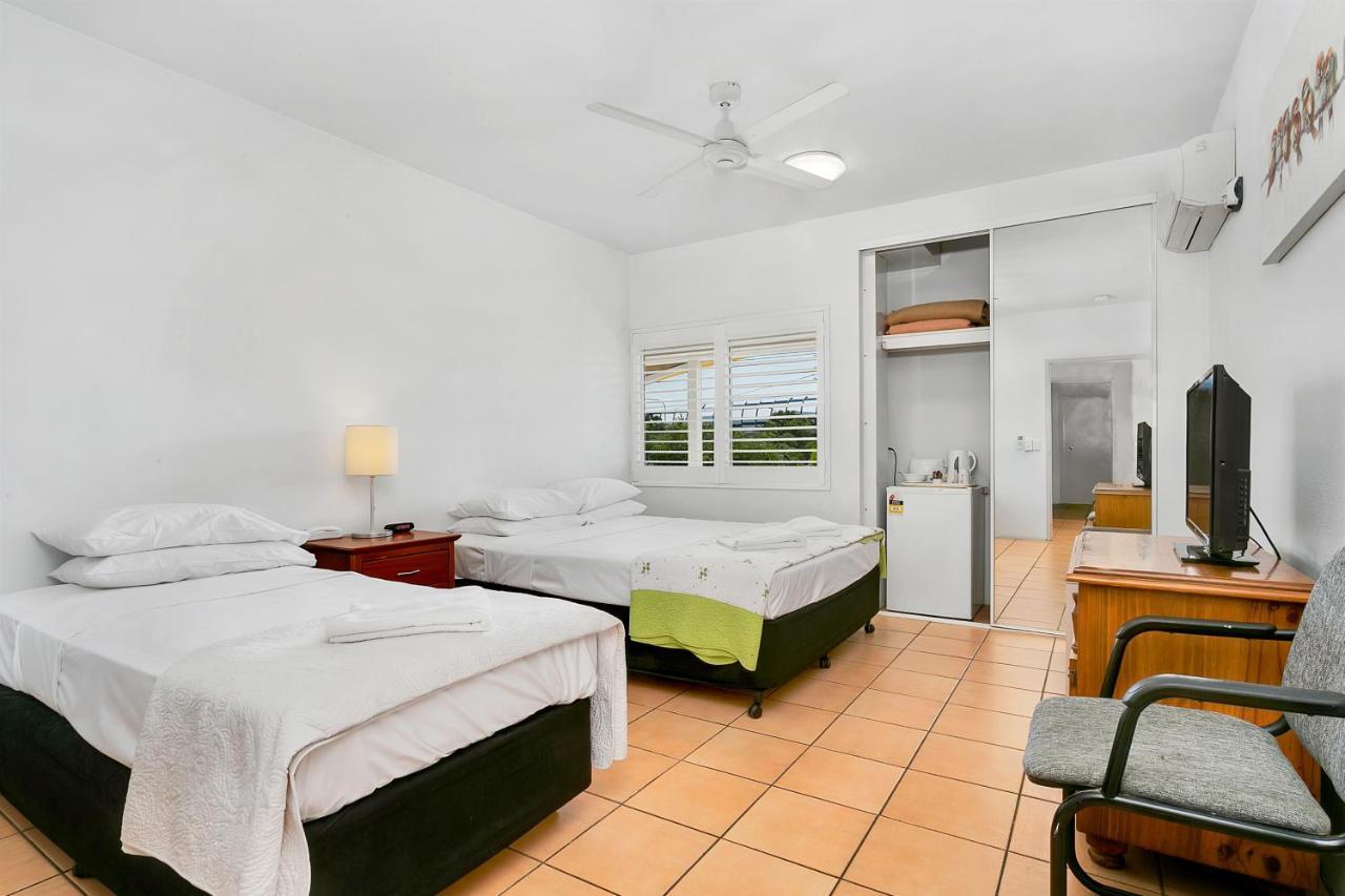 Cairns Reef Apartments & Motel Bagian luar foto