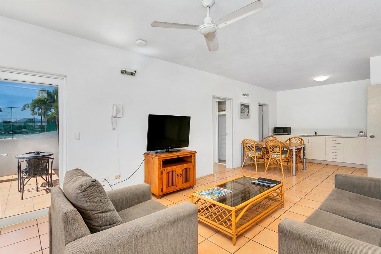 Cairns Reef Apartments & Motel Bagian luar foto
