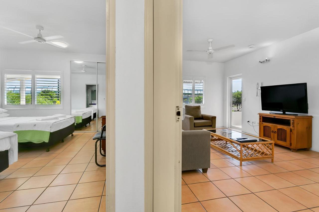 Cairns Reef Apartments & Motel Bagian luar foto